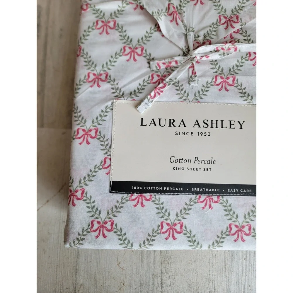 Laura Ashley NEW bow trellis King bedsheet 3pc Xmas‎ home decor holiday